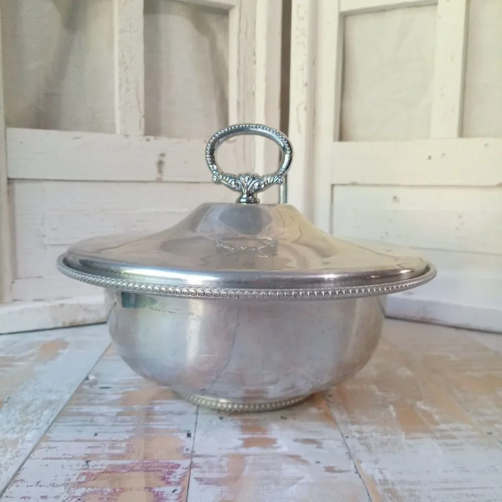 Vintage BW Buenilum Hammered Aluminum Casserole Serving Dish Pyrex Glass Insert